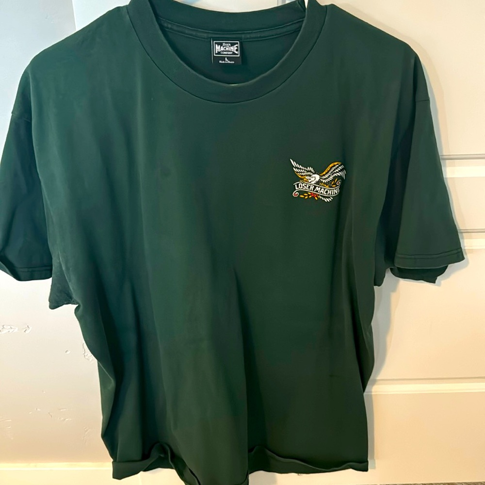 Men’s loser machine tee shirt. Shirt is in great condition. Dark green